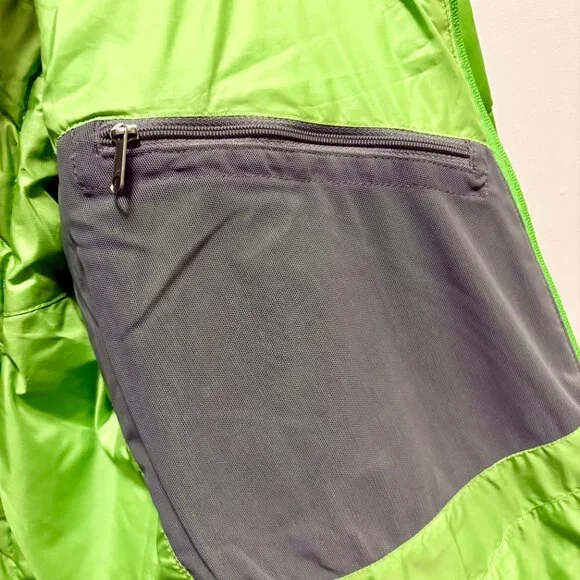 Patagonia Women's Down Sweater Jacket - Size Medium - Picture 7 of 7